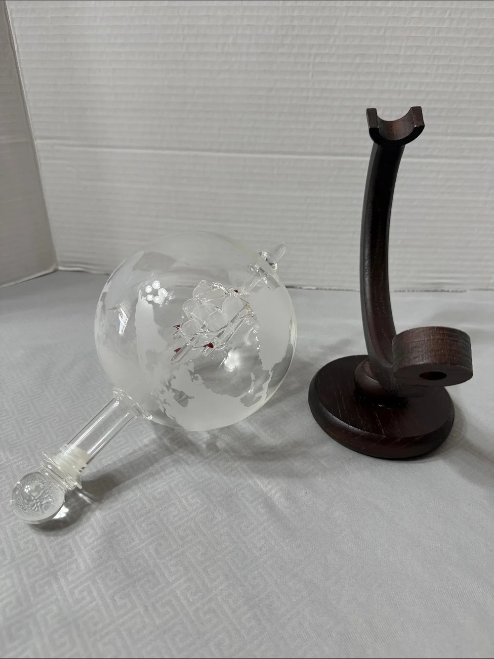 BarMe Etched Class World Globe Liquor Decanter Wood Stand & Glass Ship Inside